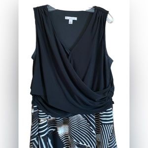 Dress barn sleeveless dress black white geometric design v-neck poly spandex 14